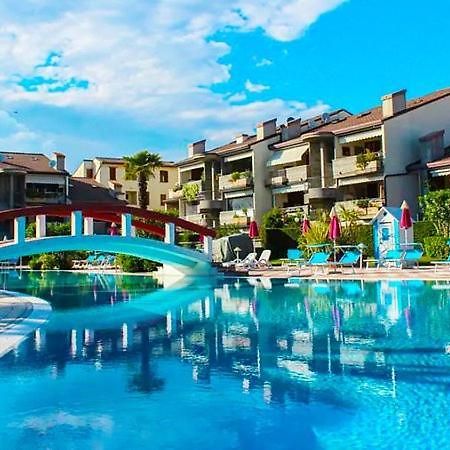 Apartment With Garden And Grill - Green Residence Sirmione Desenzano del Garda Exteriör bild