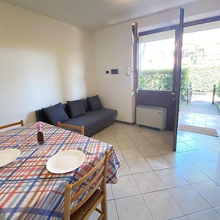 Apartment With Garden And Grill - Green Residence Sirmione Desenzano del Garda Exteriör bild