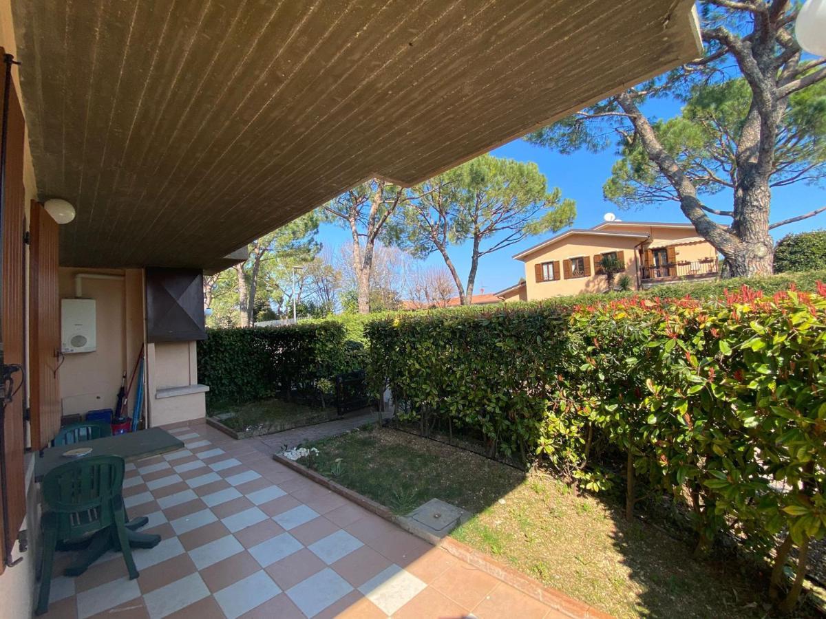 Apartment With Garden And Grill - Green Residence Sirmione Desenzano del Garda Exteriör bild