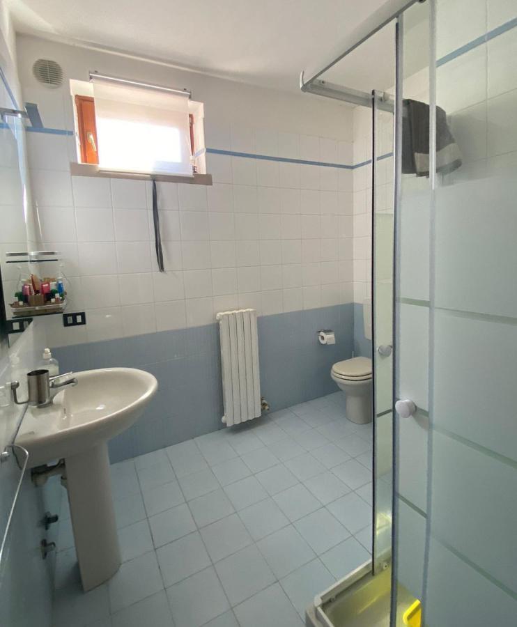 Apartment With Garden And Grill - Green Residence Sirmione Desenzano del Garda Exteriör bild